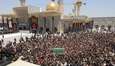 Kâzımeyn’de İmam Cevad (a.s) İçin Sembolik Cenaze Töreni