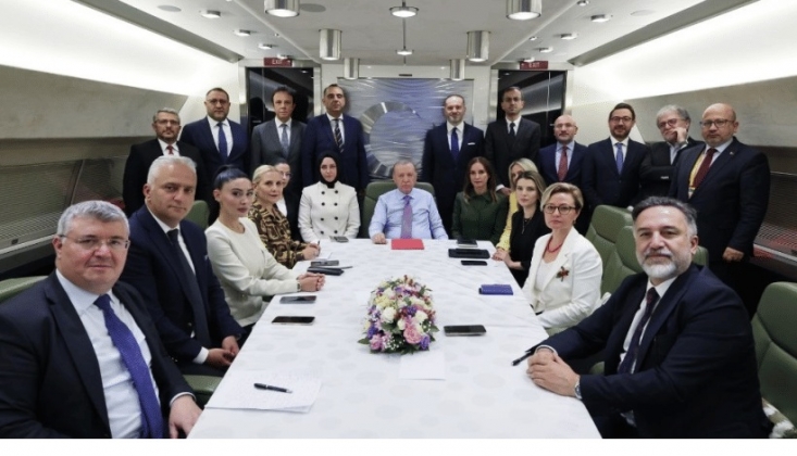  Erdoğan, Trump’a Övgüler Dizdi