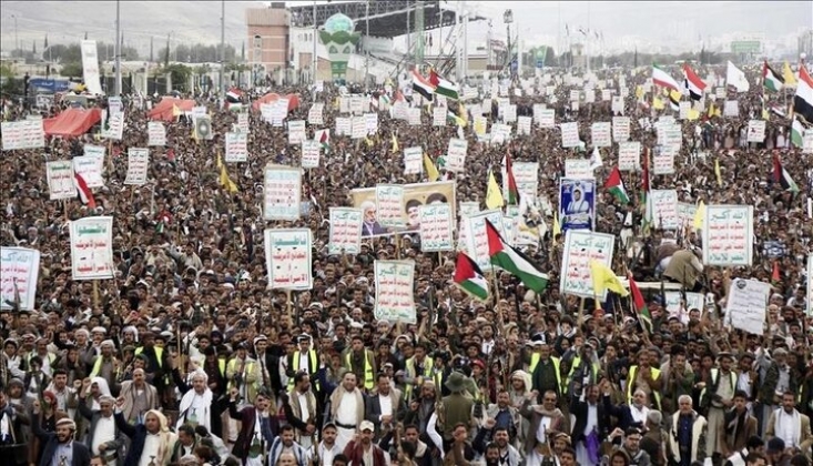 Yemen'de Gazze'ye Destek Gösterisi: ABD'yi Yendik İsrail'i De Yeneceğiz
