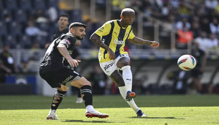 Fenerbahçe İkinci Yarıda Uyandı! Sezona 3 Puanla Veda Etti