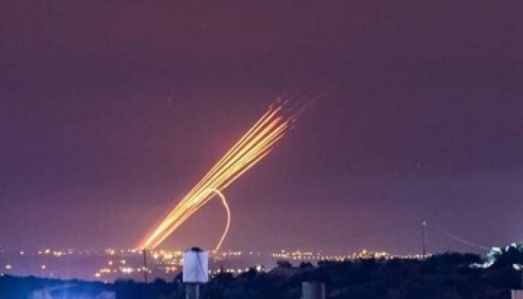 Tel Aviv’e Füze Yağdı! Pentagon Siper Oldu