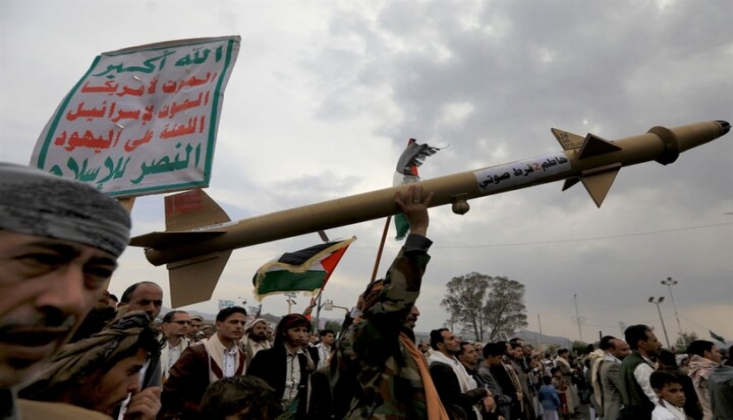 Yemen 2 Yeni Stratejik Silahını Tanıttı