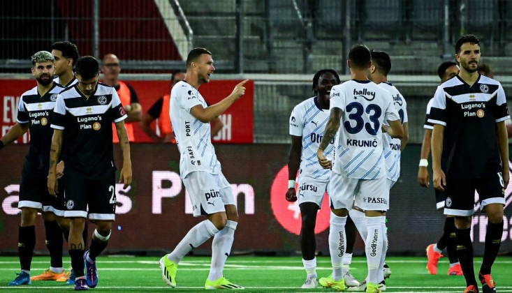 Fenerbahçe'de Ayrılık Gözüktü