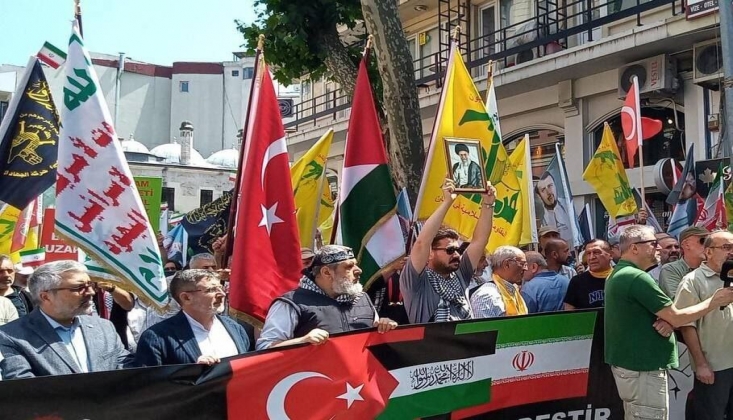 İstanbul’da İran’a Destek Gösterisi