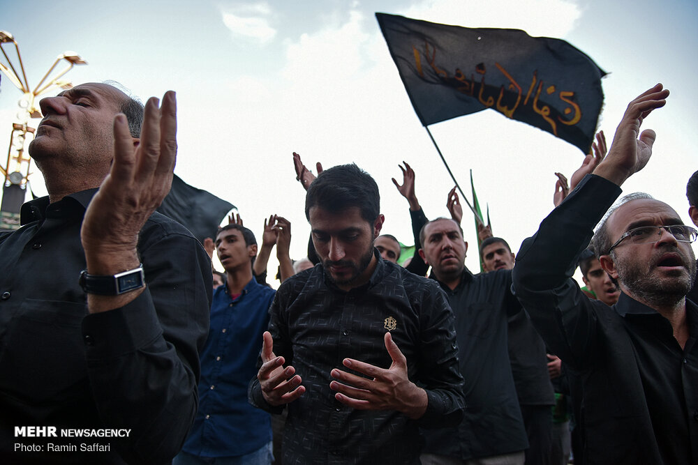 İmam Rıza'nın (a.s) Hareminde Erbain Merasimi